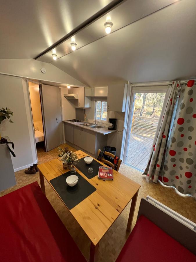 Camping La Peiriere Tuchan Екстериор снимка