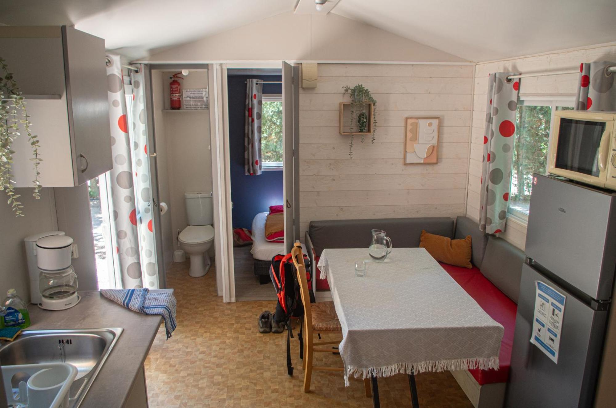 Camping La Peiriere Tuchan Екстериор снимка