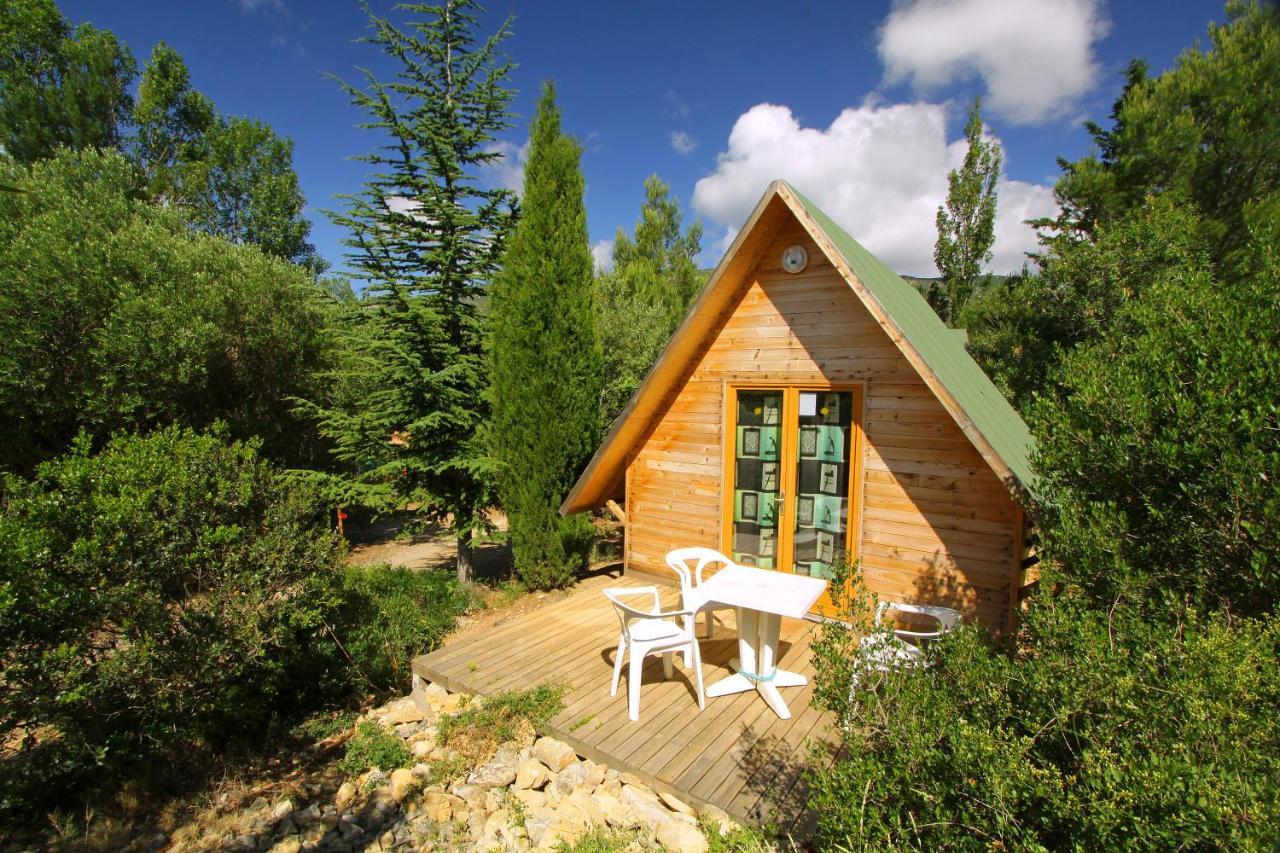 Camping La Peiriere Tuchan Екстериор снимка